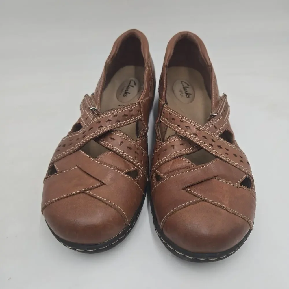 Clarks Women's Ashland Spin Q Brown Leather 9 M Criss Cross Comfort Flats